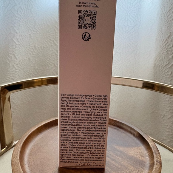 Dior Dreamskin Care & Perfect Primer - Light Pink - Picture 5 of 6